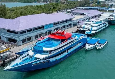 Island hopping from Rassada Pier